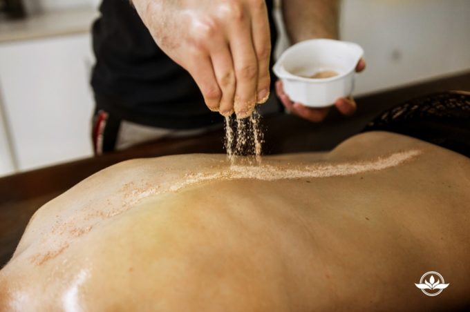 udvartana masaż peeling